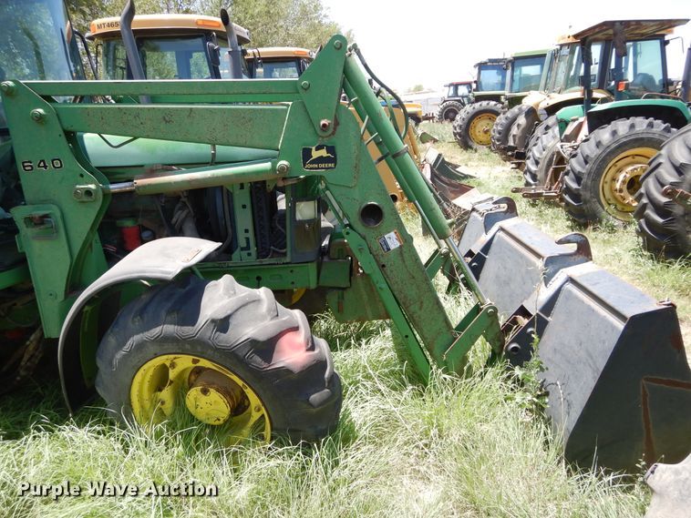 image for item HV9220 1993 John Deere 6400  tractor