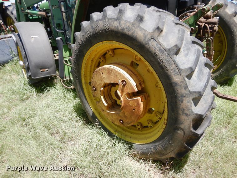 image for item HV9220 1993 John Deere 6400  tractor