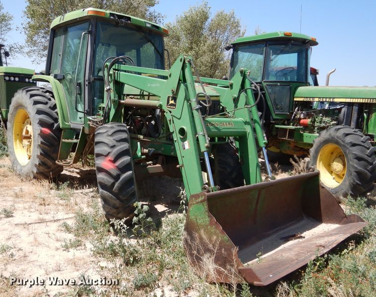 image for item HV9221 1995 John Deere 6400  tractor