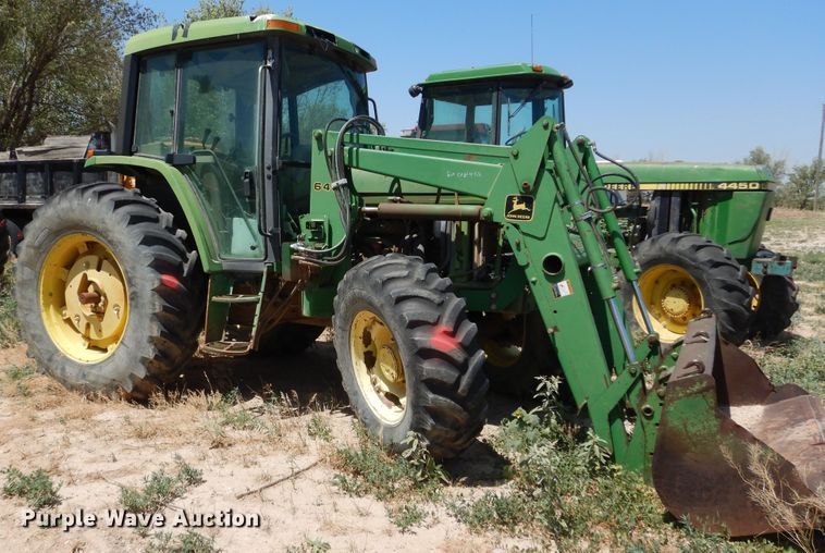 image for item HV9221 1995 John Deere 6400  tractor