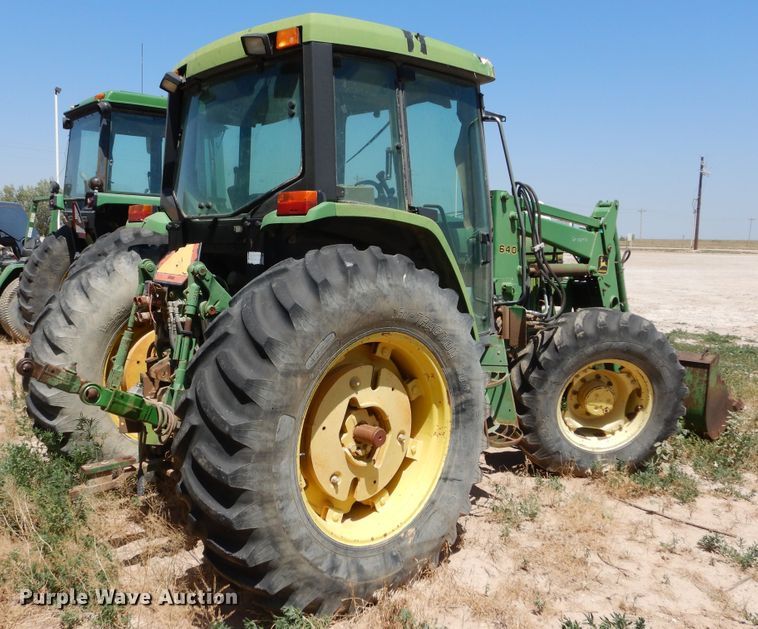 image for item HV9221 1995 John Deere 6400  tractor