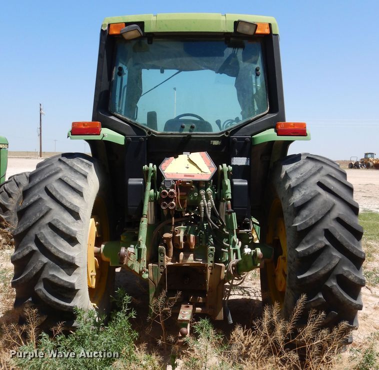 image for item HV9221 1995 John Deere 6400  tractor