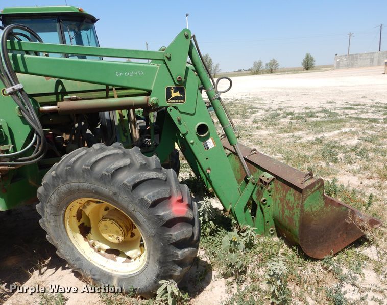 image for item HV9221 1995 John Deere 6400  tractor