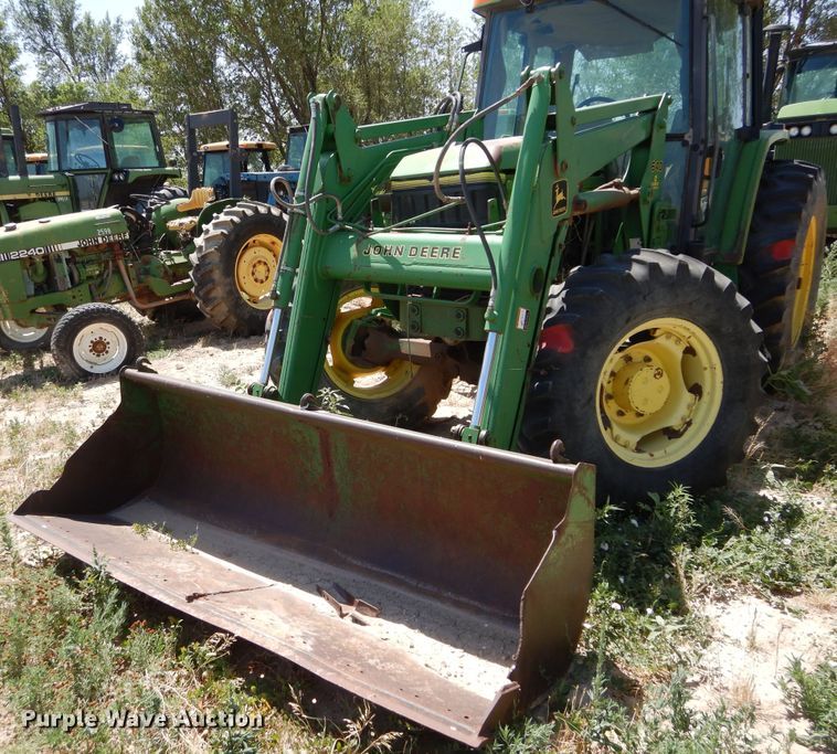 image for item HV9221 1995 John Deere 6400  tractor