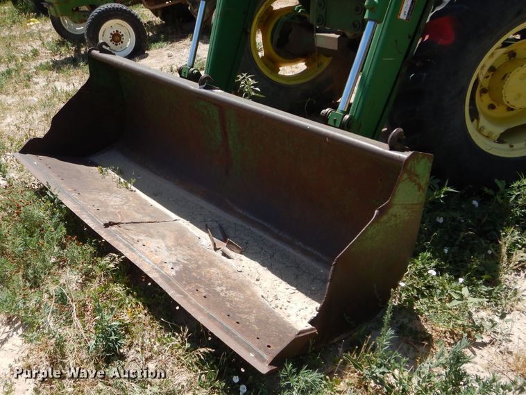 image for item HV9221 1995 John Deere 6400  tractor