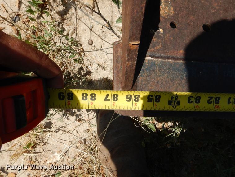 image for item HV9221 1995 John Deere 6400  tractor