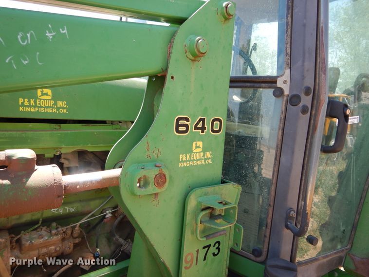 image for item HV9221 1995 John Deere 6400  tractor
