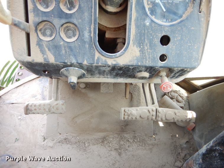 image for item HV9223 1974 John Deere 4430  tractor