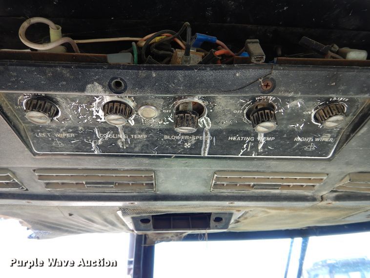 image for item HV9223 1974 John Deere 4430  tractor