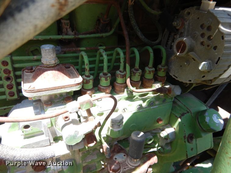 image for item HV9223 1974 John Deere 4430  tractor