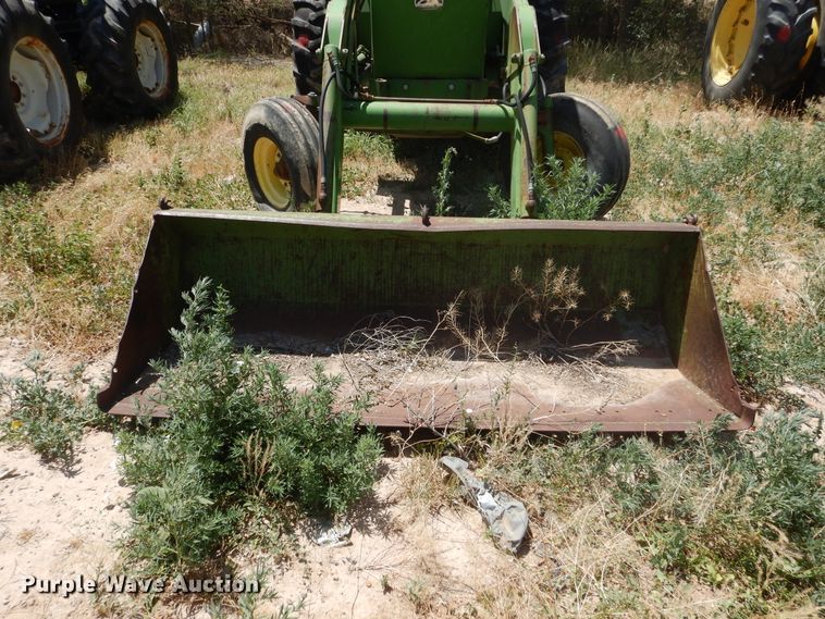 image for item HV9223 1974 John Deere 4430  tractor