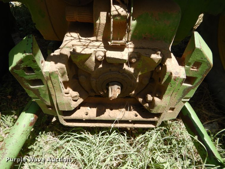 image for item HV9223 1974 John Deere 4430  tractor
