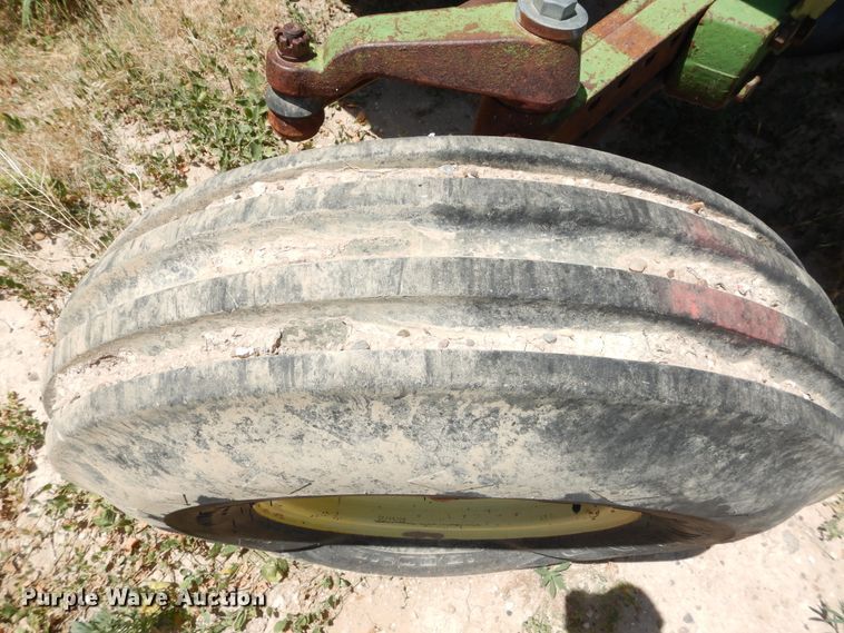 image for item HV9223 1974 John Deere 4430  tractor