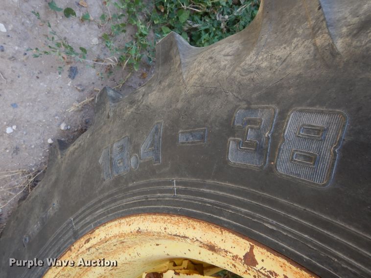 image for item HV9223 1974 John Deere 4430  tractor