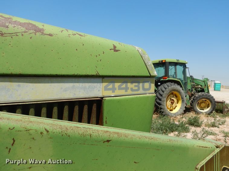 image for item HV9223 1974 John Deere 4430  tractor