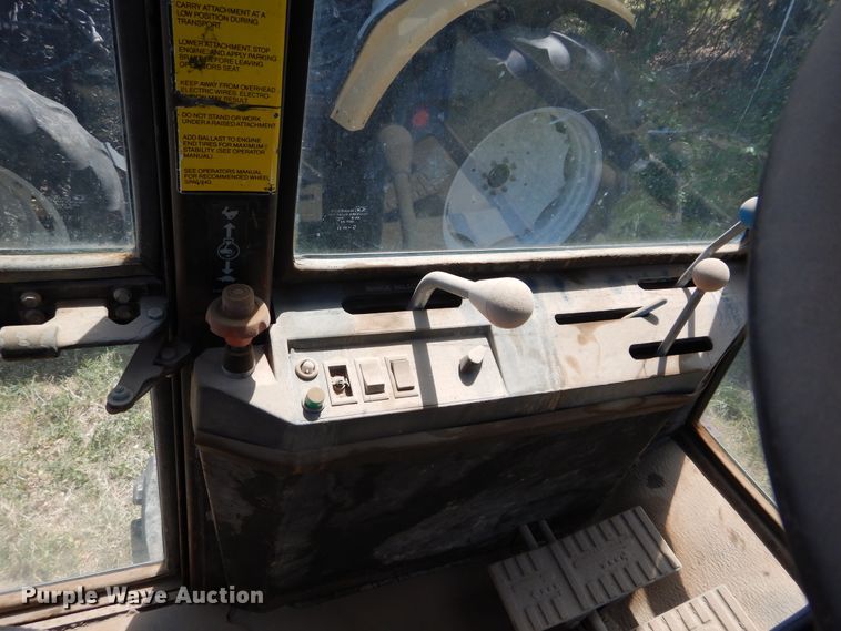 image for item HV9225 1989 Ford Versatile 276  4WD bi-directional tractor