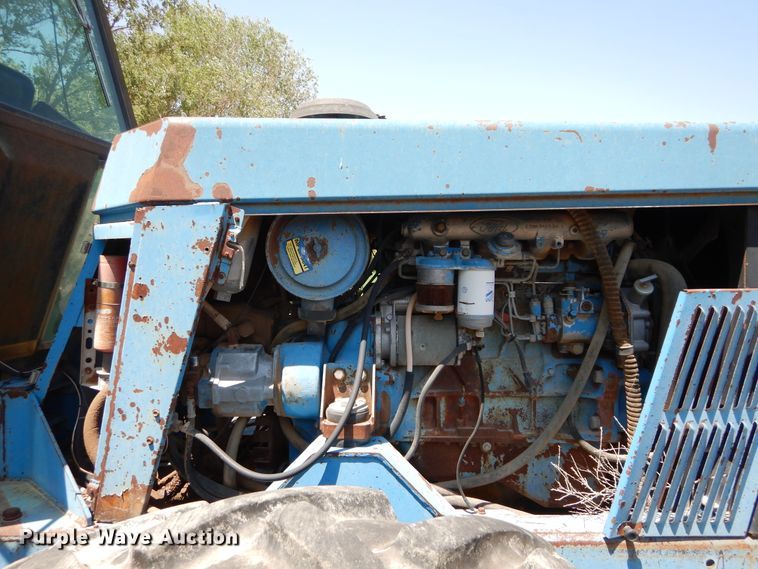 image for item HV9225 1989 Ford Versatile 276  4WD bi-directional tractor