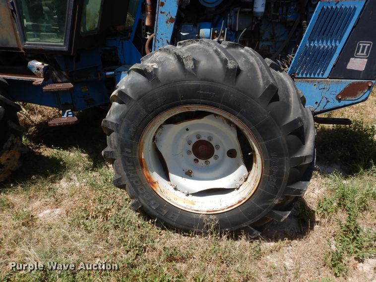 image for item HV9225 1989 Ford Versatile 276  4WD bi-directional tractor