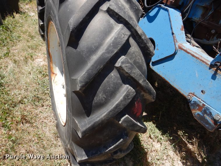 image for item HV9225 1989 Ford Versatile 276  4WD bi-directional tractor