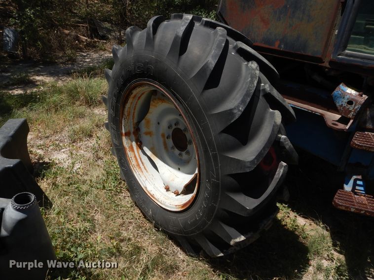 image for item HV9225 1989 Ford Versatile 276  4WD bi-directional tractor