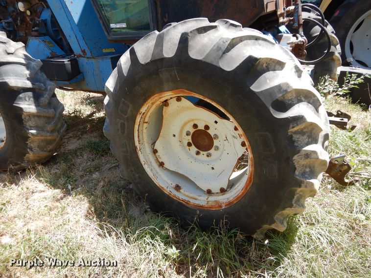 image for item HV9225 1989 Ford Versatile 276  4WD bi-directional tractor