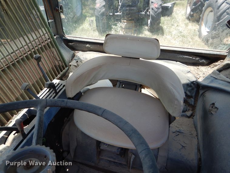 image for item HV9226 1973 John Deere 4430  tractor