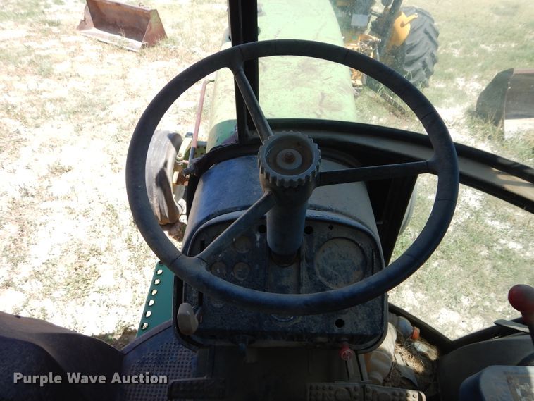 image for item HV9226 1973 John Deere 4430  tractor