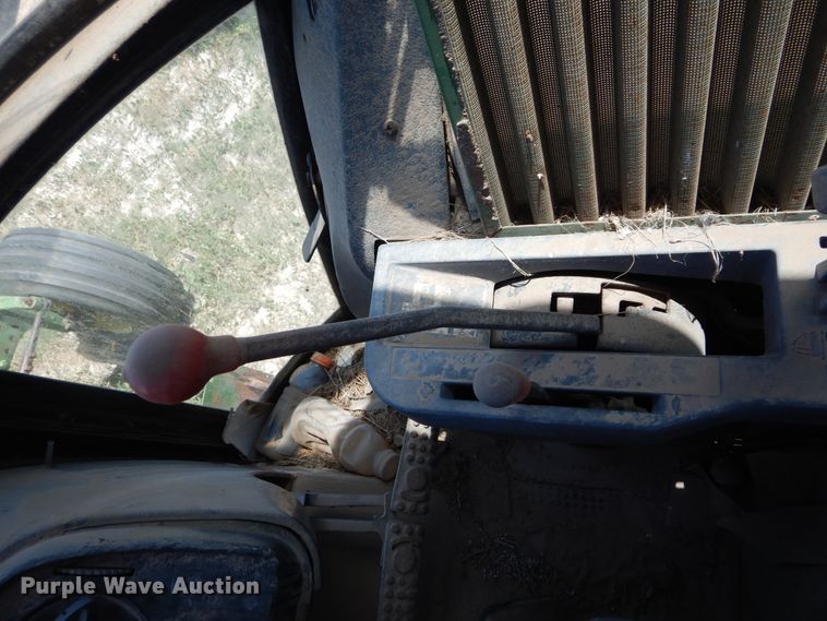 image for item HV9226 1973 John Deere 4430  tractor