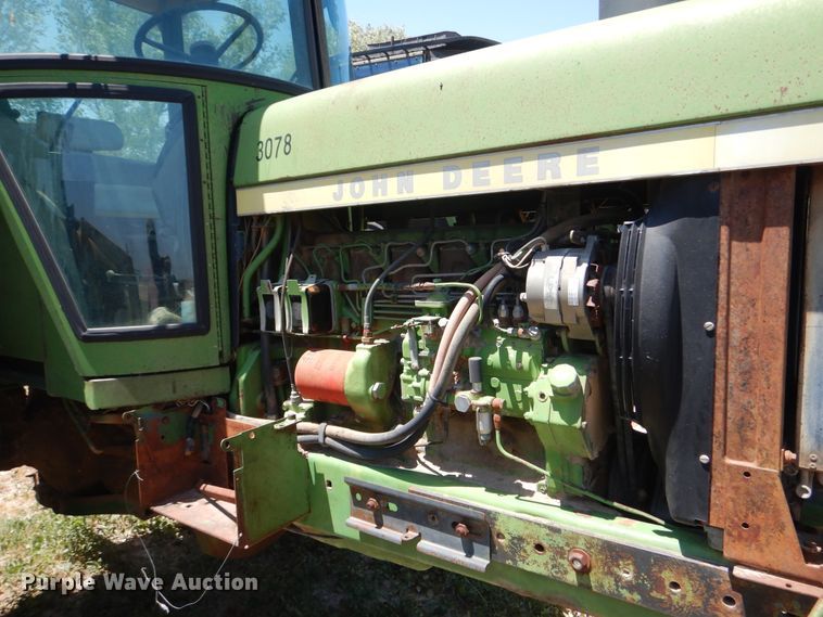 image for item HV9226 1973 John Deere 4430  tractor