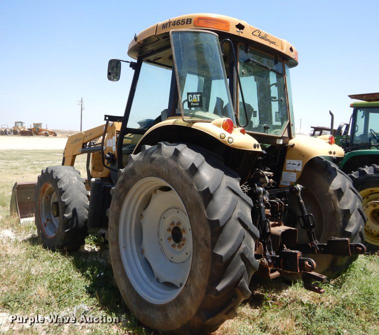 image for item HV9229 2005 Challenger MT465B  MFWD tractor