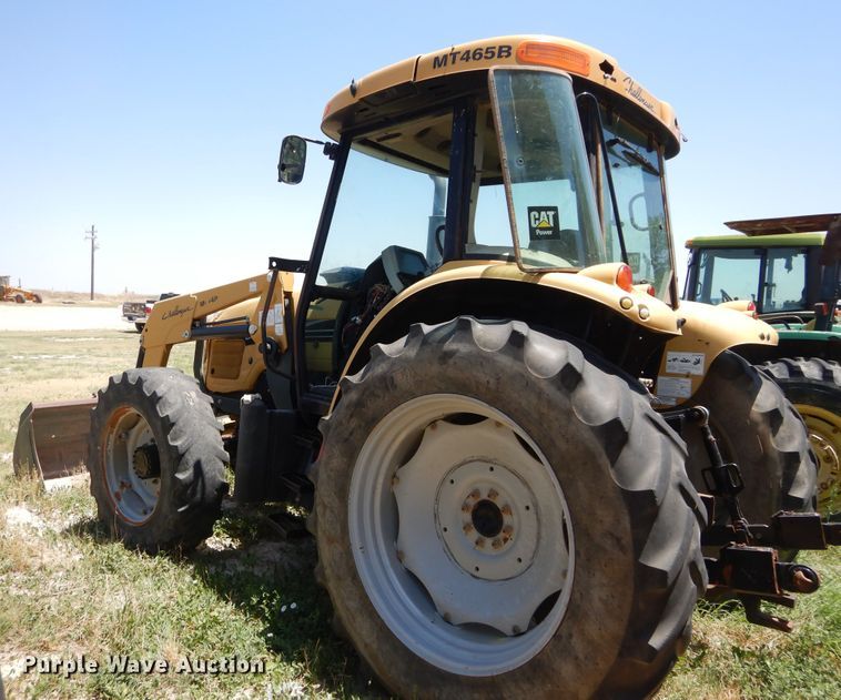 image for item HV9229 2005 Challenger MT465B  MFWD tractor