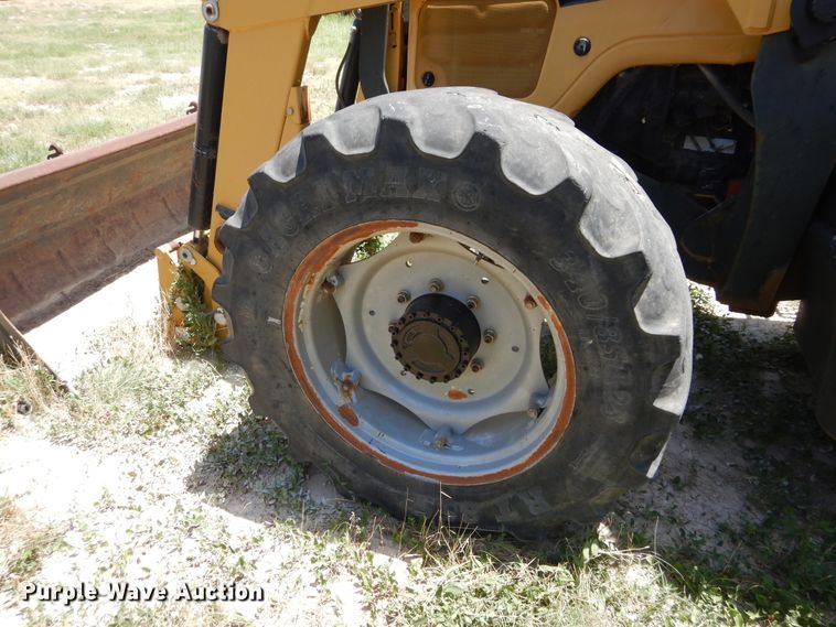 image for item HV9229 2005 Challenger MT465B  MFWD tractor