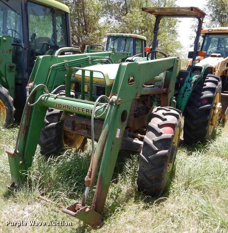 image for item HV9231 John Deere 5500  MFWD tractor