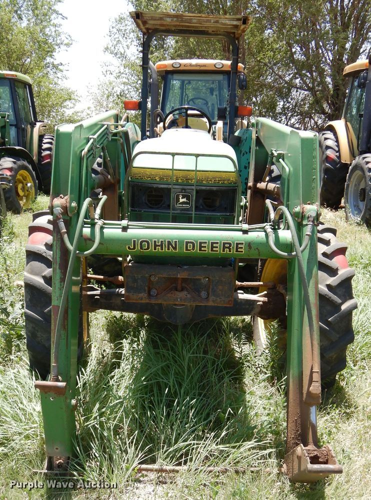 image for item HV9231 John Deere 5500  MFWD tractor