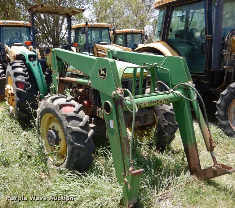 image for item HV9231 John Deere 5500  MFWD tractor