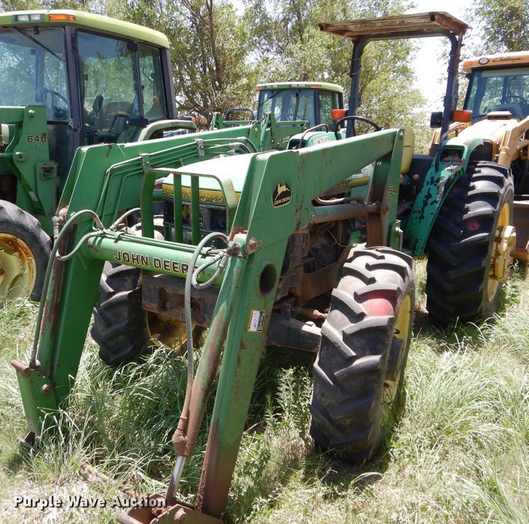 image for item HV9231 John Deere 5500  MFWD tractor