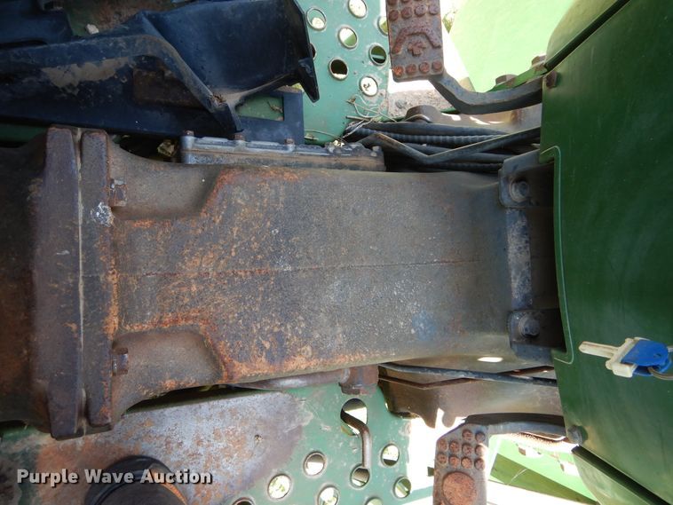 image for item HV9231 John Deere 5500  MFWD tractor