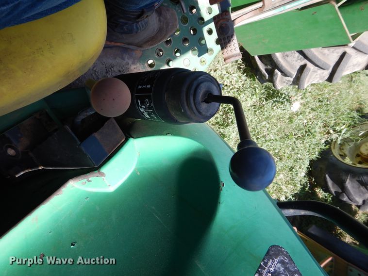 image for item HV9231 John Deere 5500  MFWD tractor