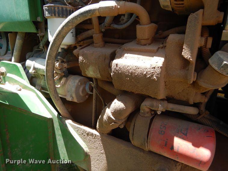 image for item HV9231 John Deere 5500  MFWD tractor