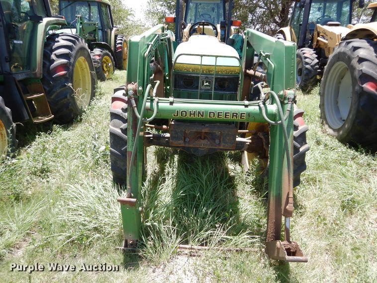 image for item HV9231 John Deere 5500  MFWD tractor