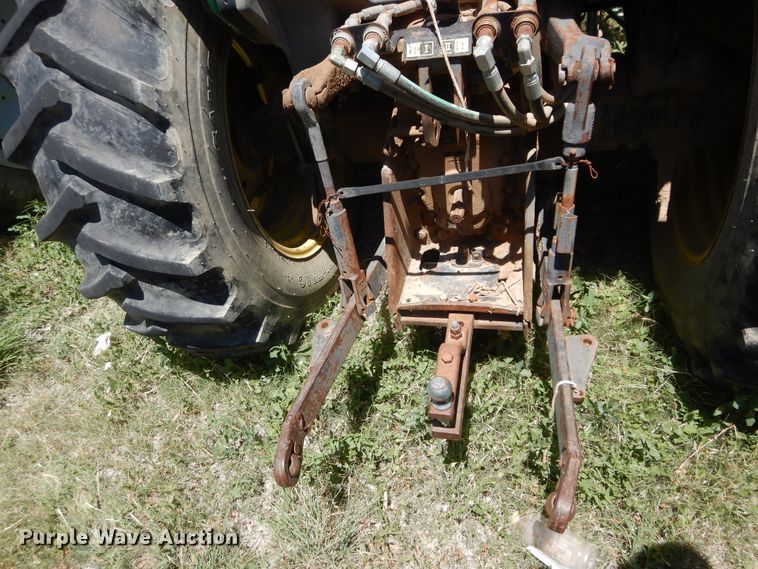 image for item HV9231 John Deere 5500  MFWD tractor