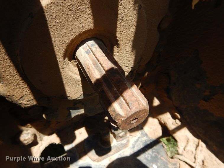 image for item HV9231 John Deere 5500  MFWD tractor