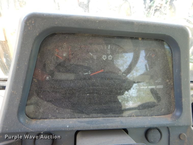 image for item HV9232 2004 Challenger MT465B  MFWD tractor