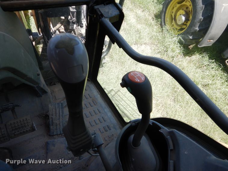 image for item HV9232 2004 Challenger MT465B  MFWD tractor