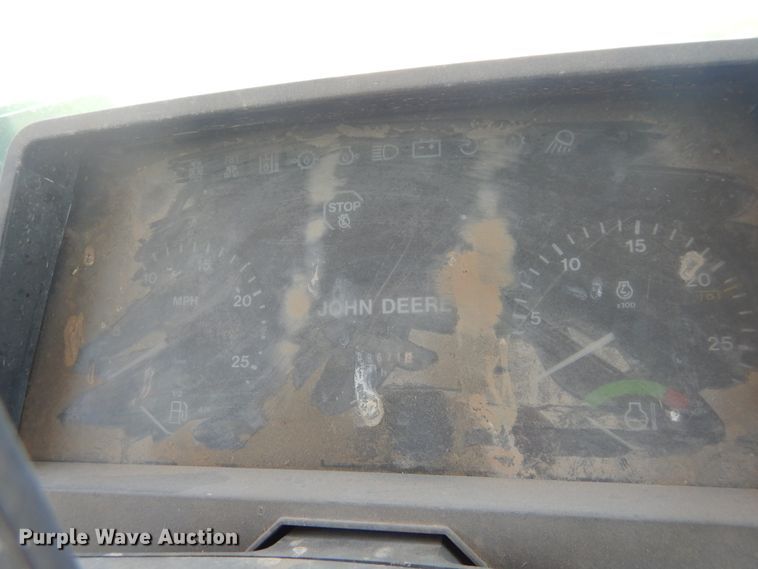 image for item HV9233 1996 John Deere 6400  tractor