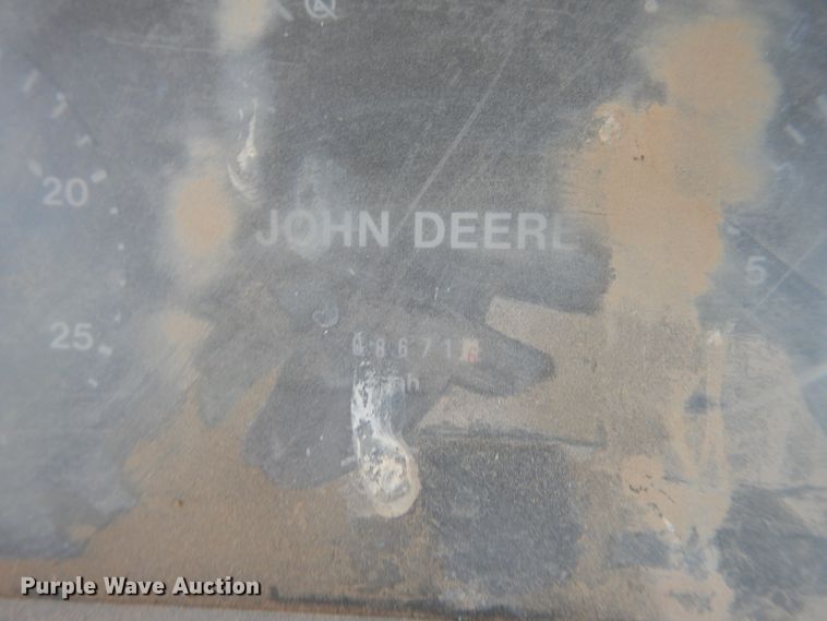 image for item HV9233 1996 John Deere 6400  tractor