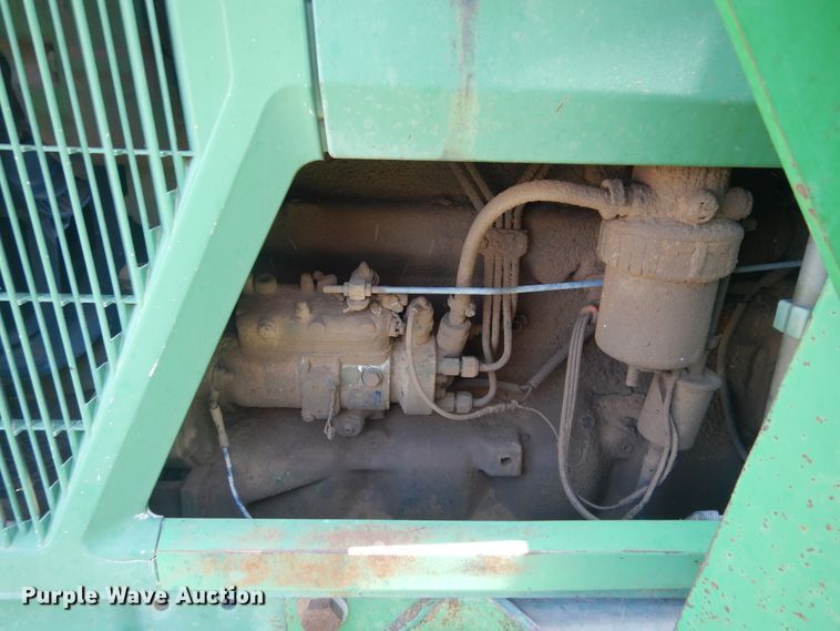 image for item HV9233 1996 John Deere 6400  tractor