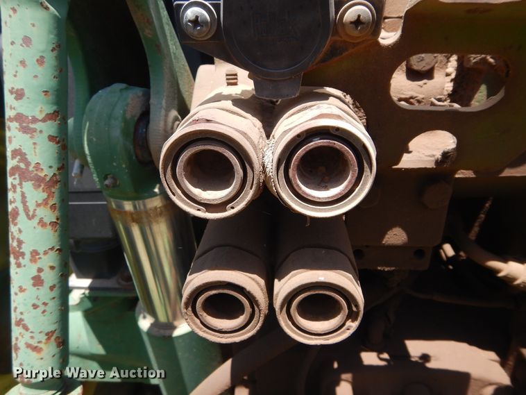 image for item HV9233 1996 John Deere 6400  tractor