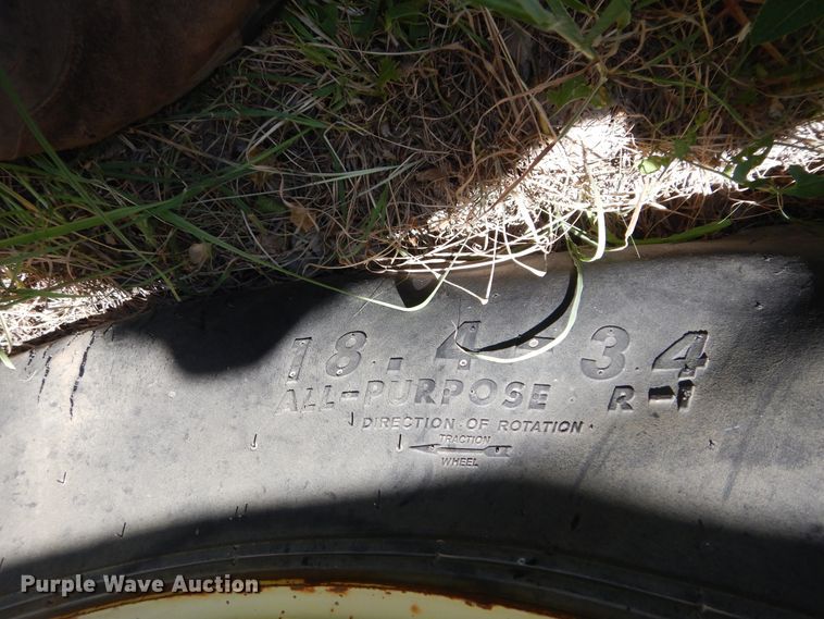 image for item HV9233 1996 John Deere 6400  tractor