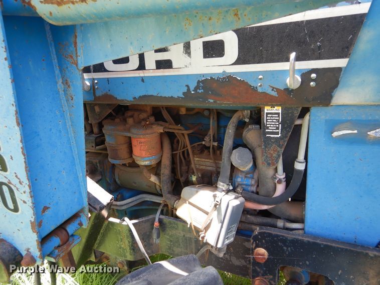 image for item HV9236 Ford  tractor